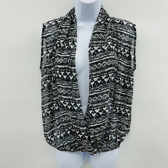 Collective Concepts Womens Size Medium Sleeveless Printed Surplice Blouse 279 - Picture 1 of 6